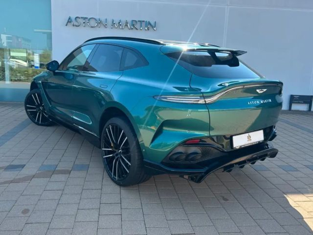 Aston Martin DBX