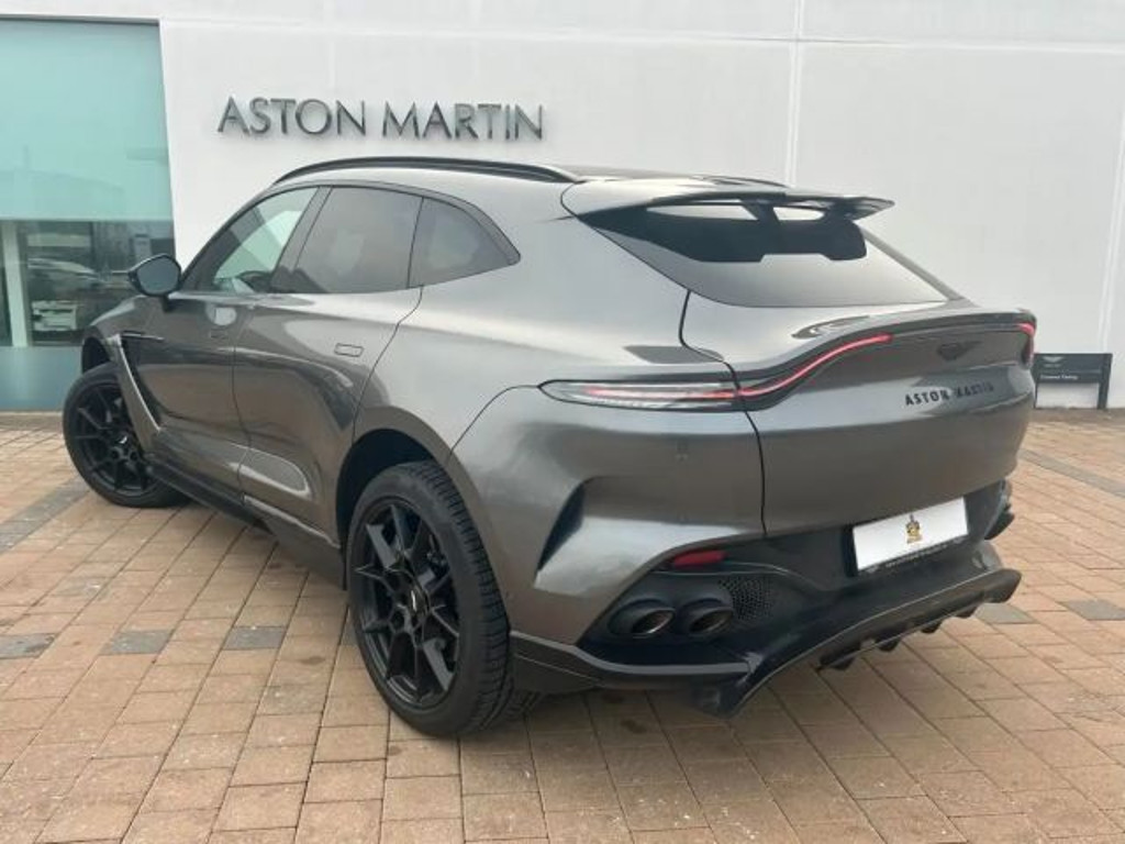 Aston Martin DBX