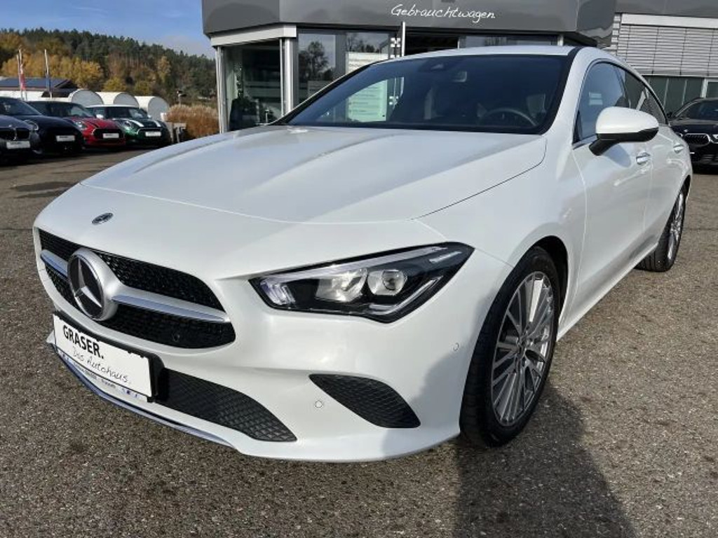 Mercedes-Benz CLA-Klasse 2022 Benzine