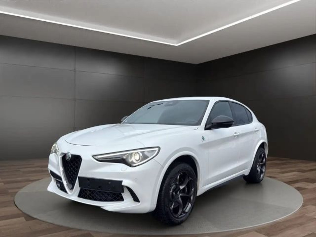 Alfa Romeo Stelvio 2021 Benzine