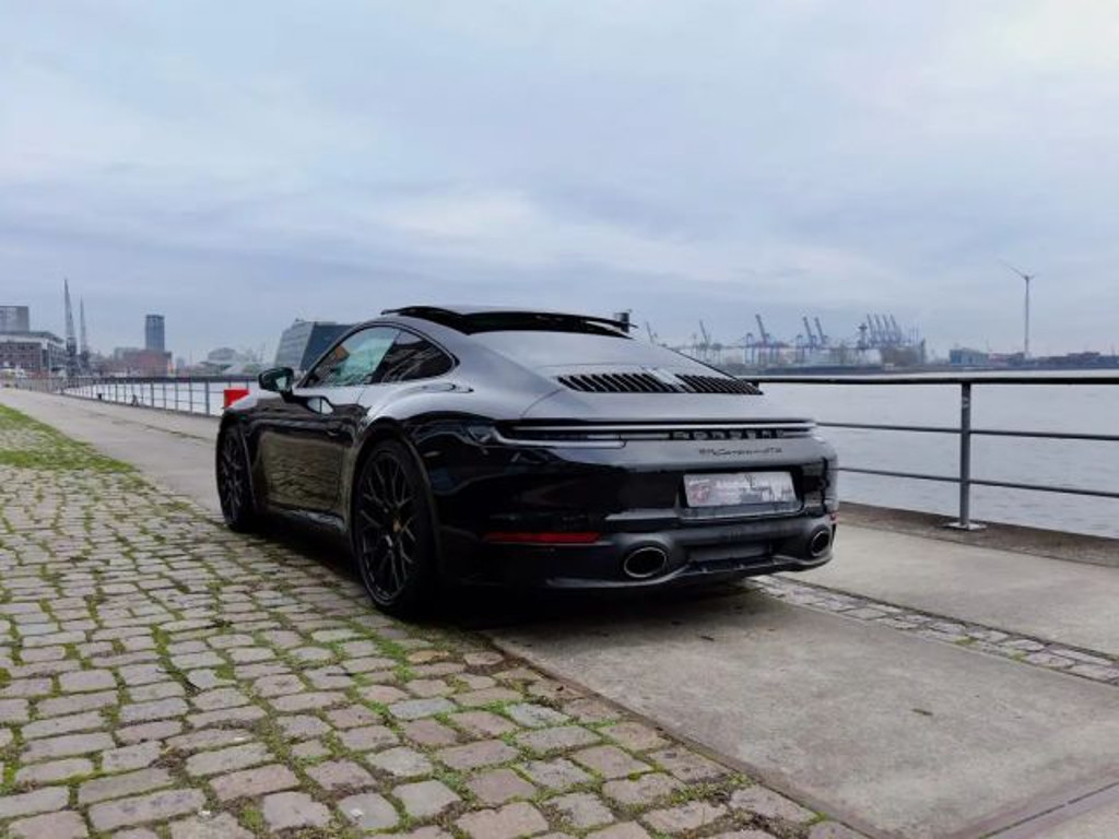 Porsche 992