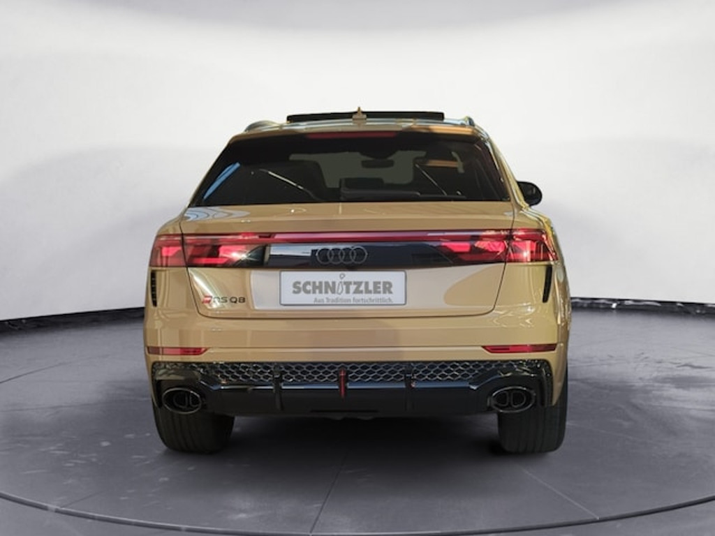 Audi RS Q8