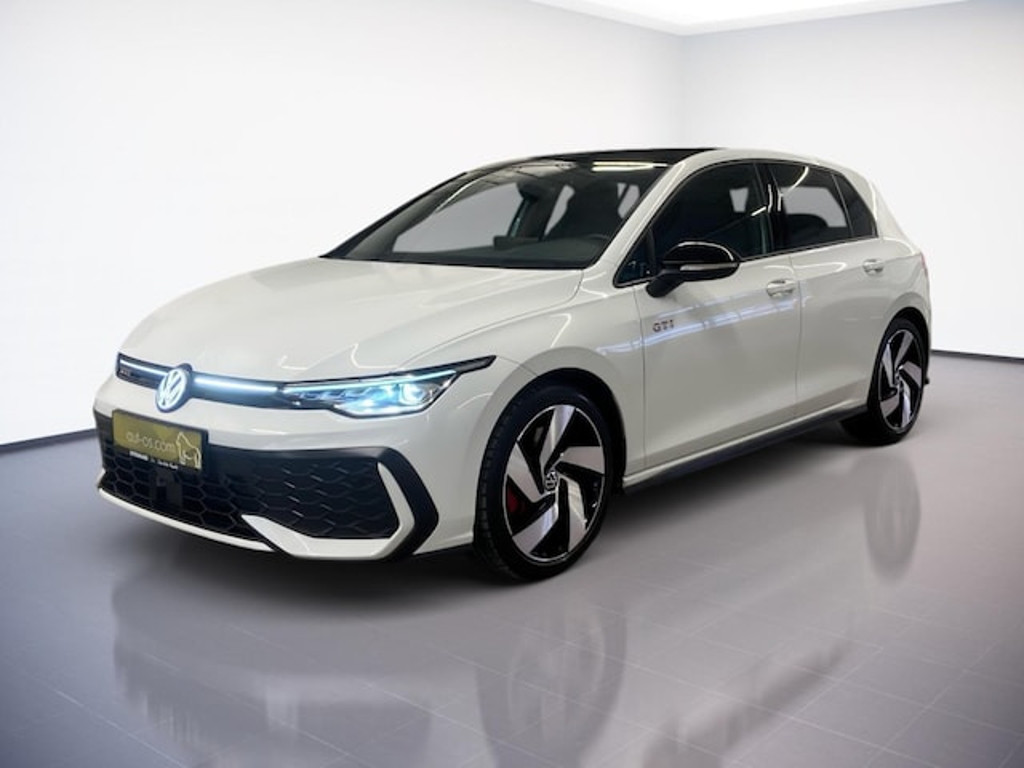 Volkswagen Golf 2024 Benzine