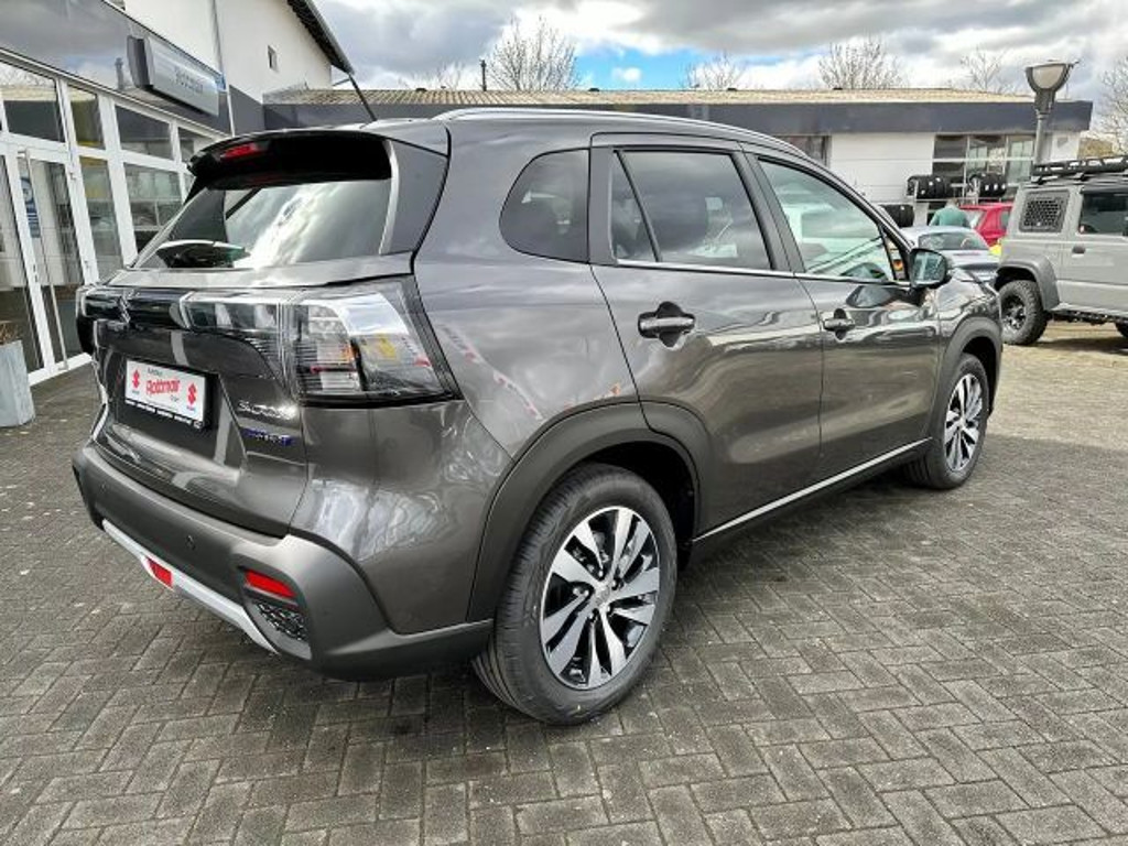 Suzuki S-Cross