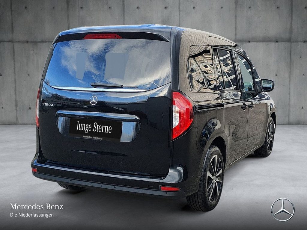 Mercedes-Benz T 180