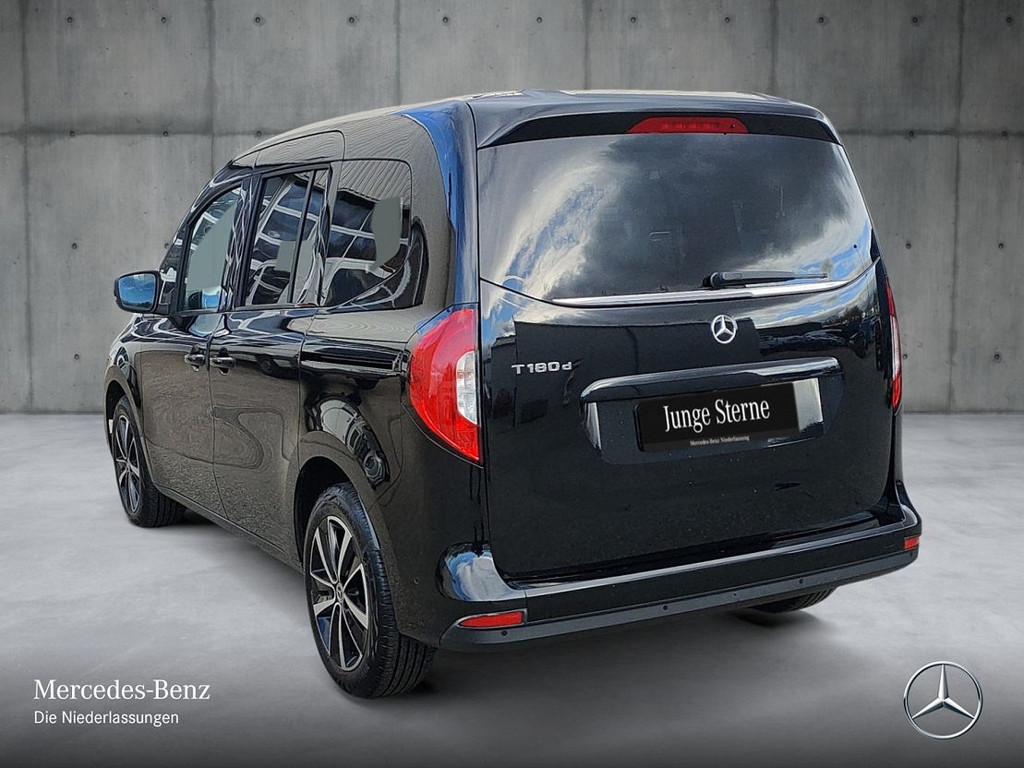 Mercedes-Benz T 180