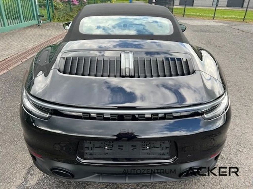 Porsche 992