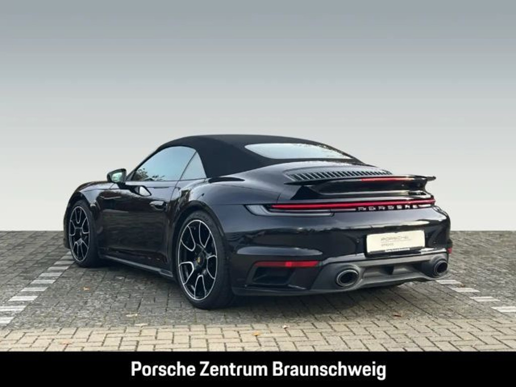 Porsche 992