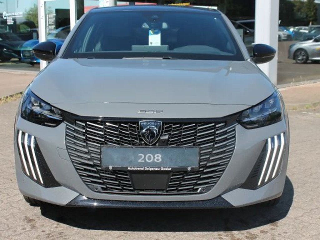 Peugeot e-208