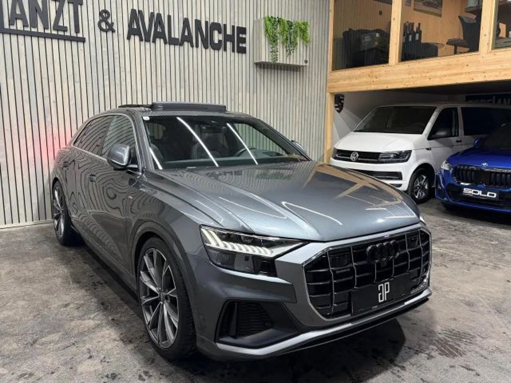 Audi Q8