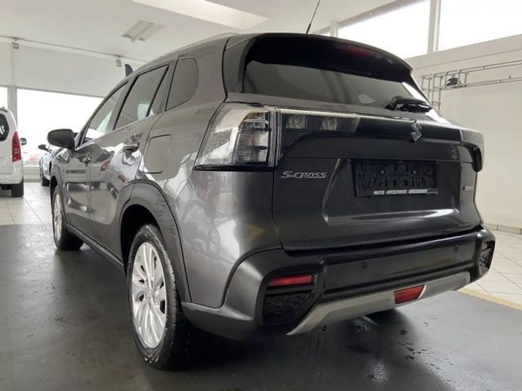 Suzuki S-Cross