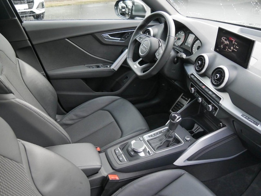 Audi SQ2