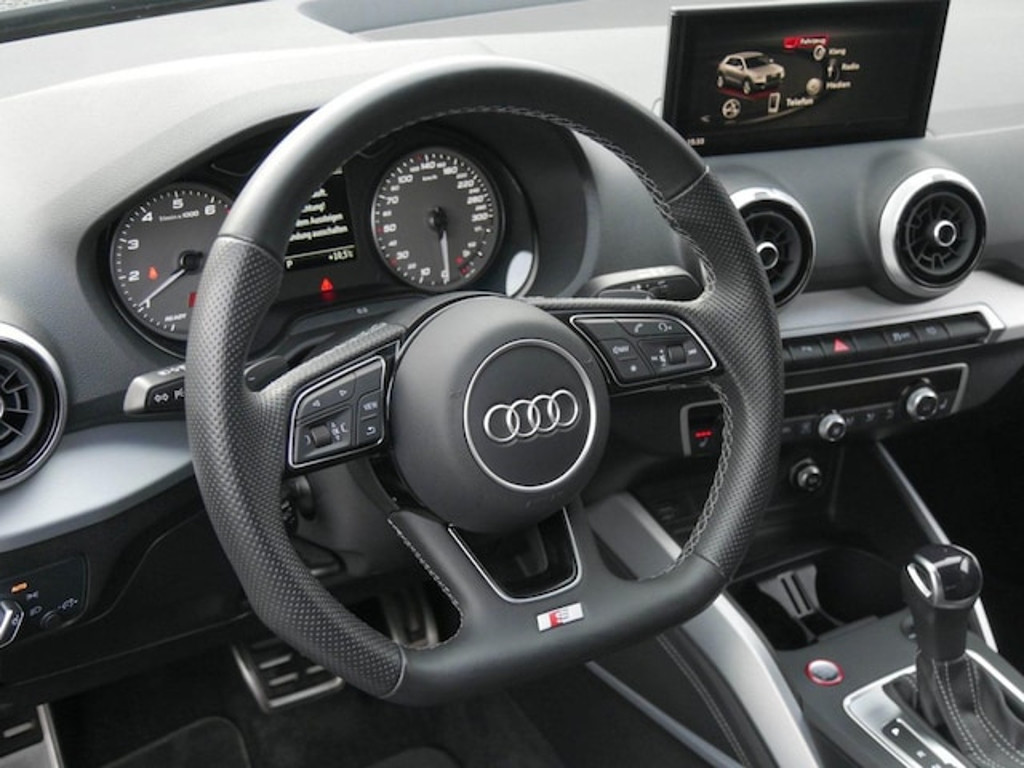 Audi SQ2
