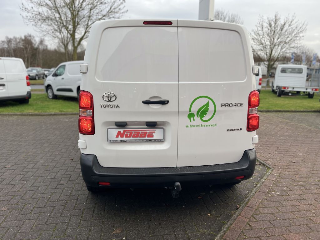 Toyota Proace Verso EV