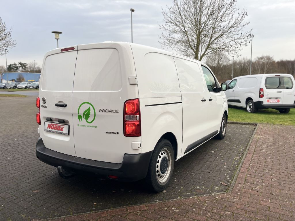 Toyota Proace Verso EV