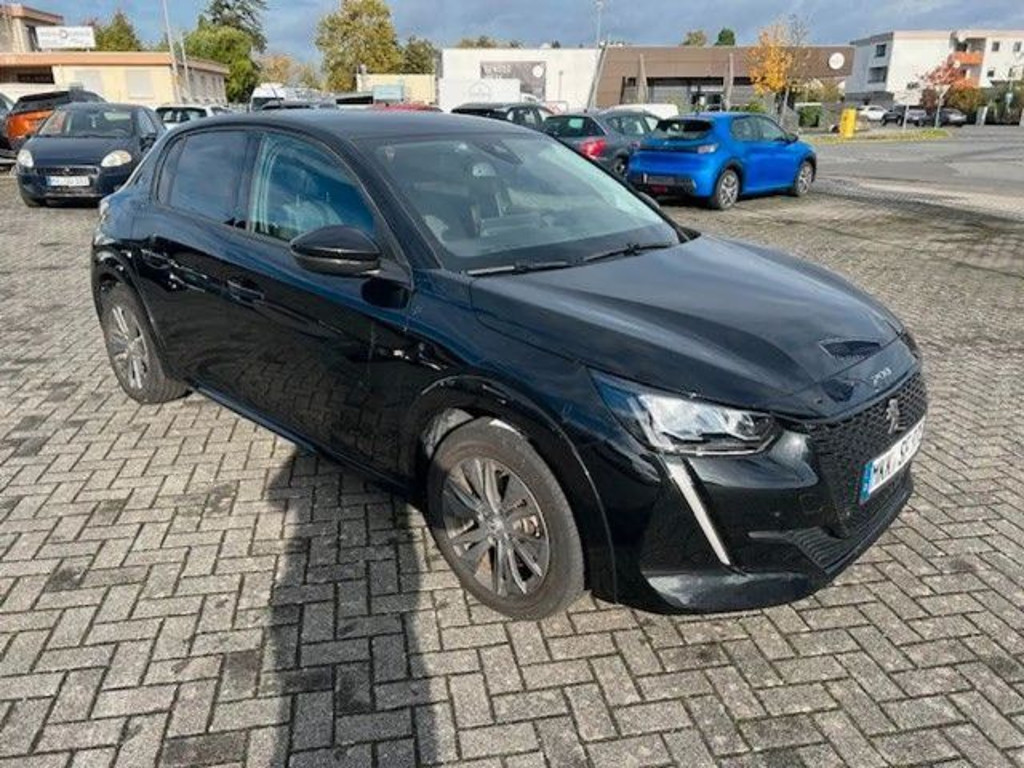 Peugeot e-208