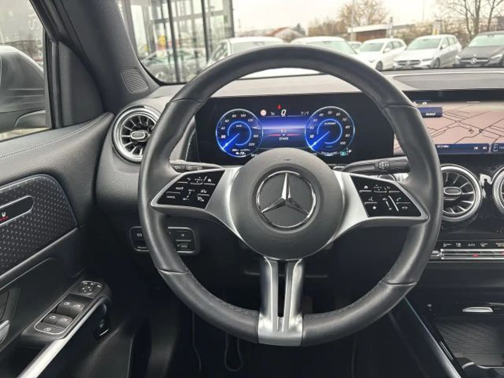 Mercedes-Benz EQB
