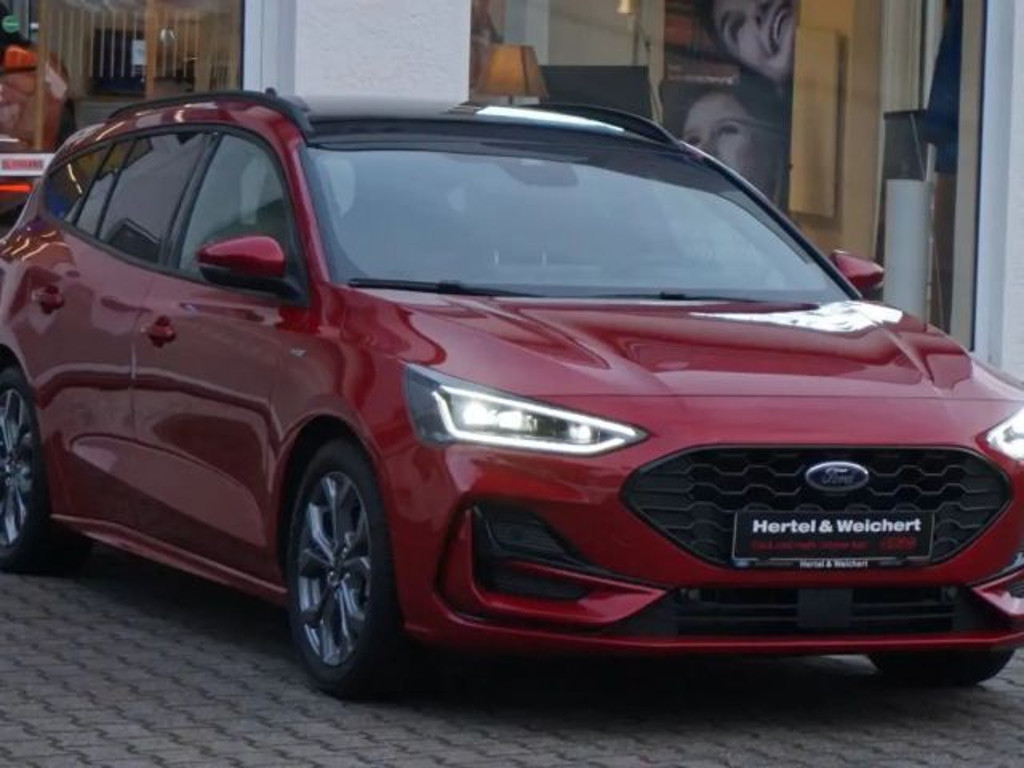 Ford Focus 2023 Benzine