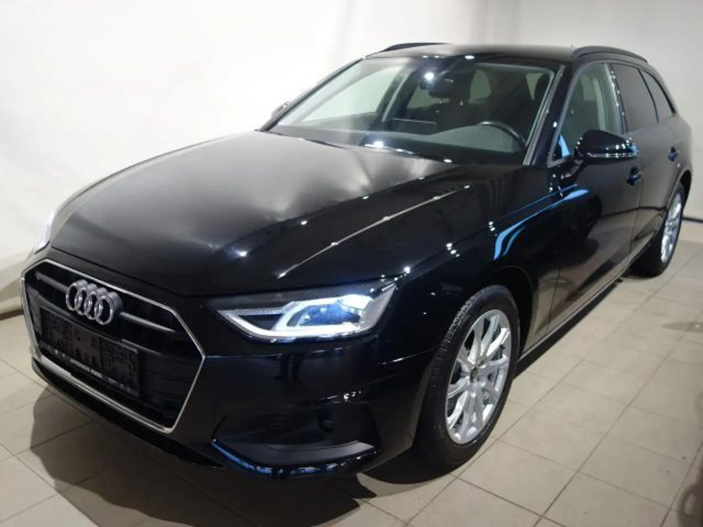 Audi A4 2022 Benzine