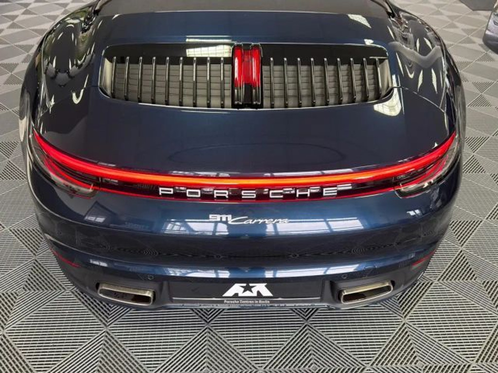 Porsche 992