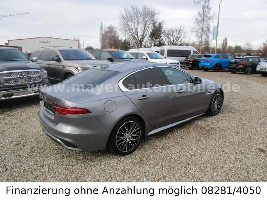 Jaguar XE