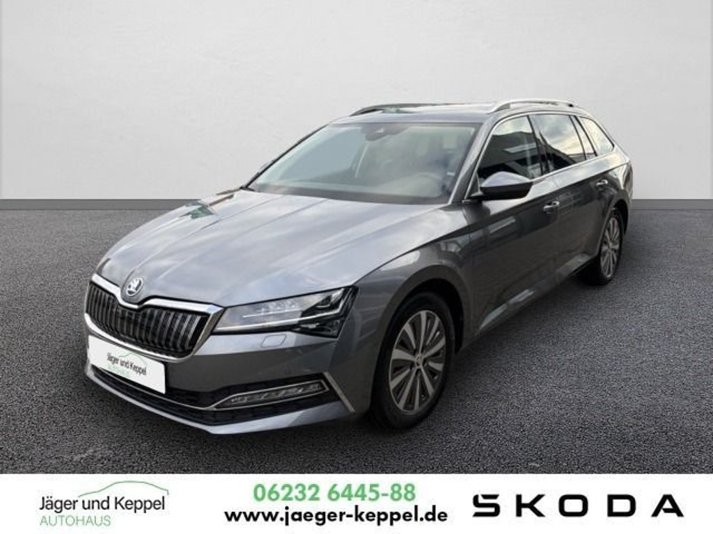 Skoda Superb 2022 Hybride Benzine