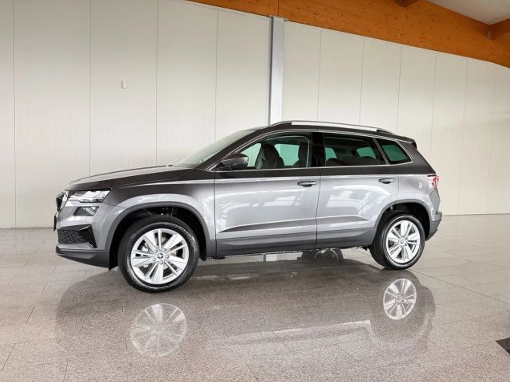 Skoda Karoq 2025 Benzine