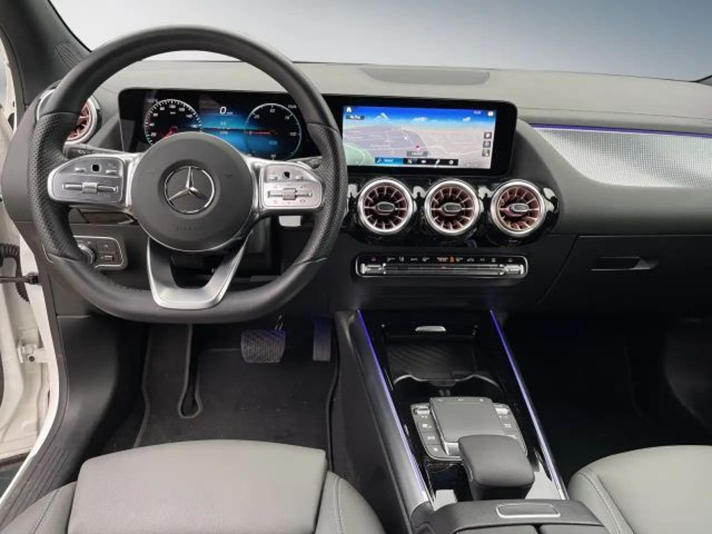 Mercedes-Benz EQA