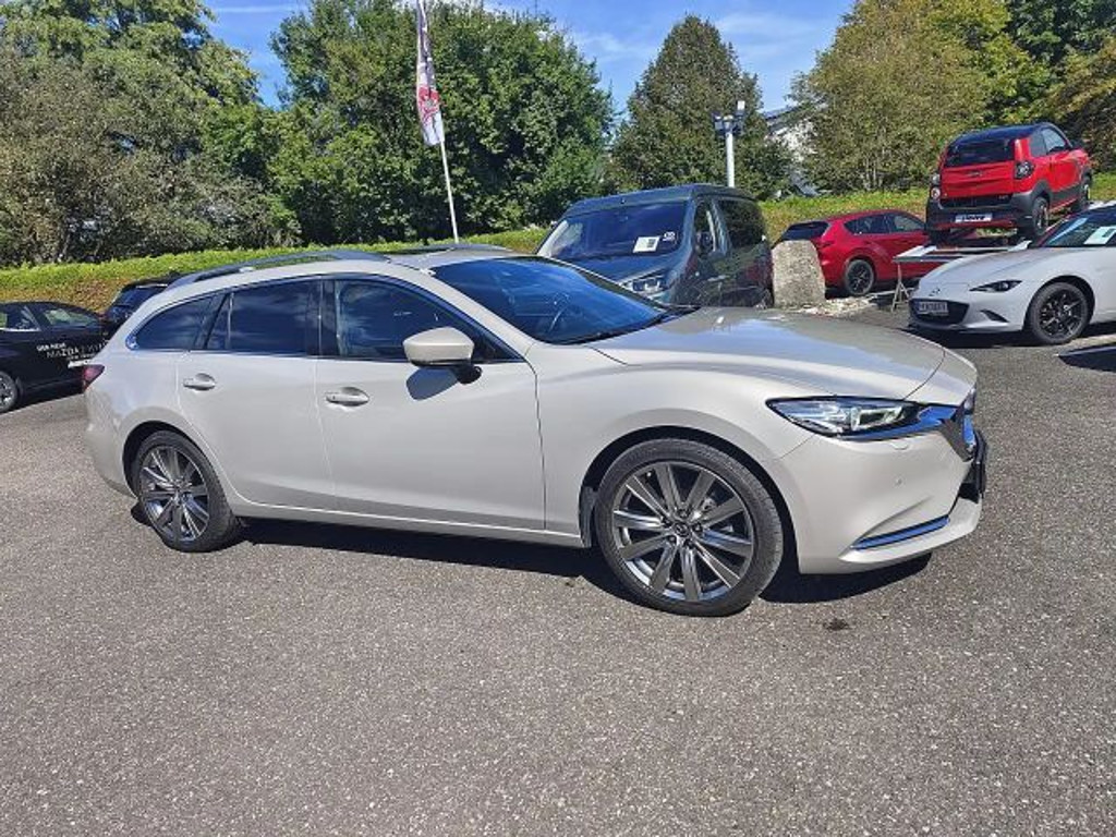 Mazda 6