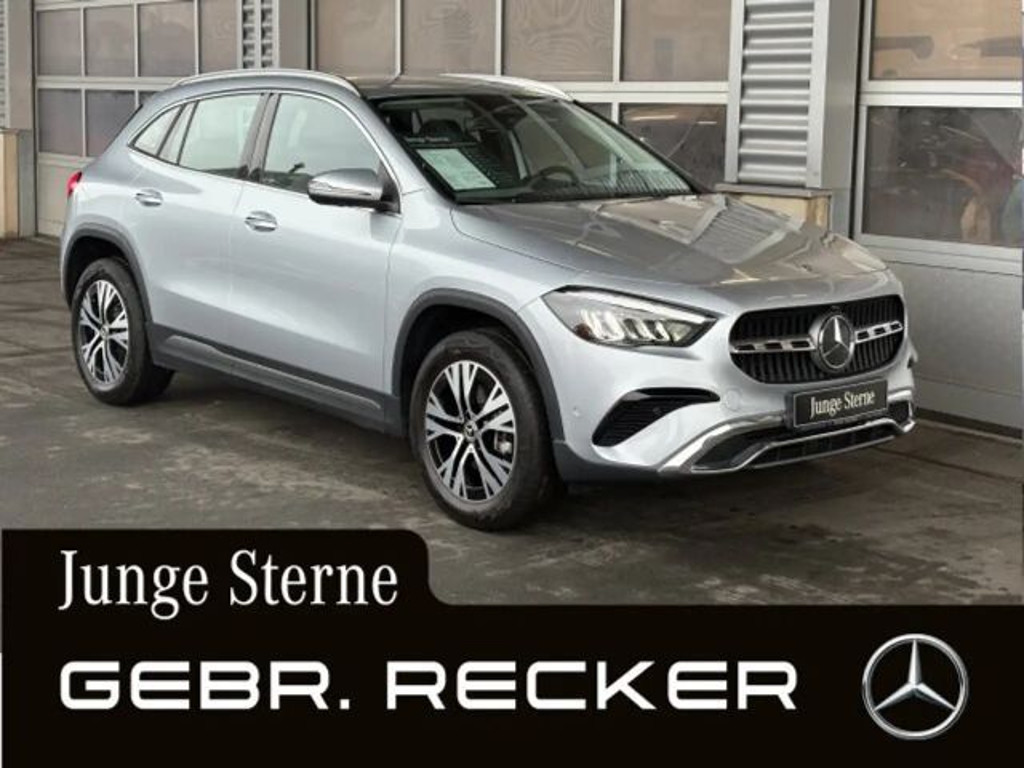 Mercedes-Benz GLA-Klasse 2024 Benzine