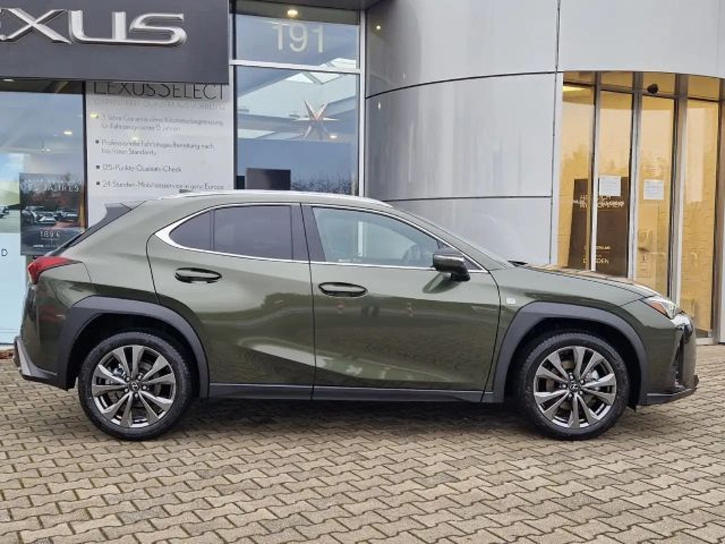 Lexus UX
