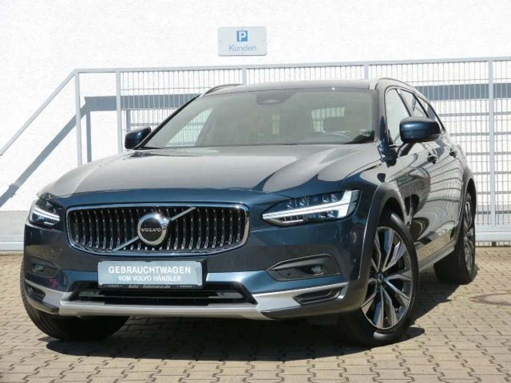 Volvo V90 Cross Country