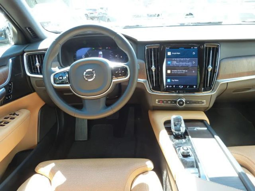 Volvo V90 Cross Country