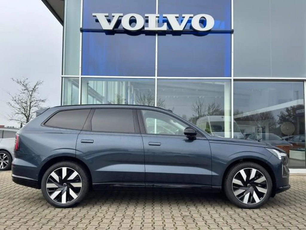 Volvo EX90