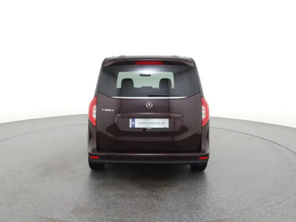 Mercedes-Benz T 180