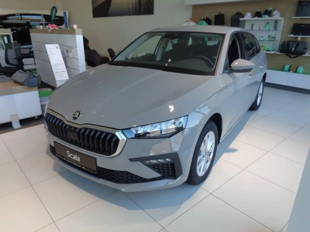 Skoda Scala 2025 Benzine