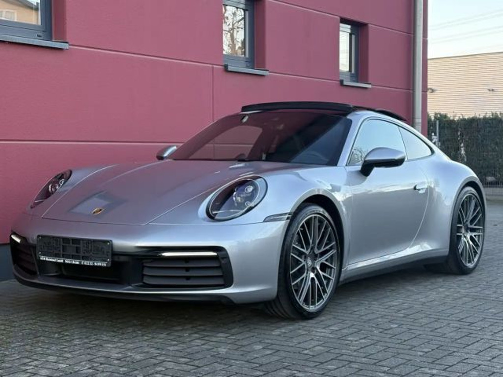 Porsche 992 2022 Benzine