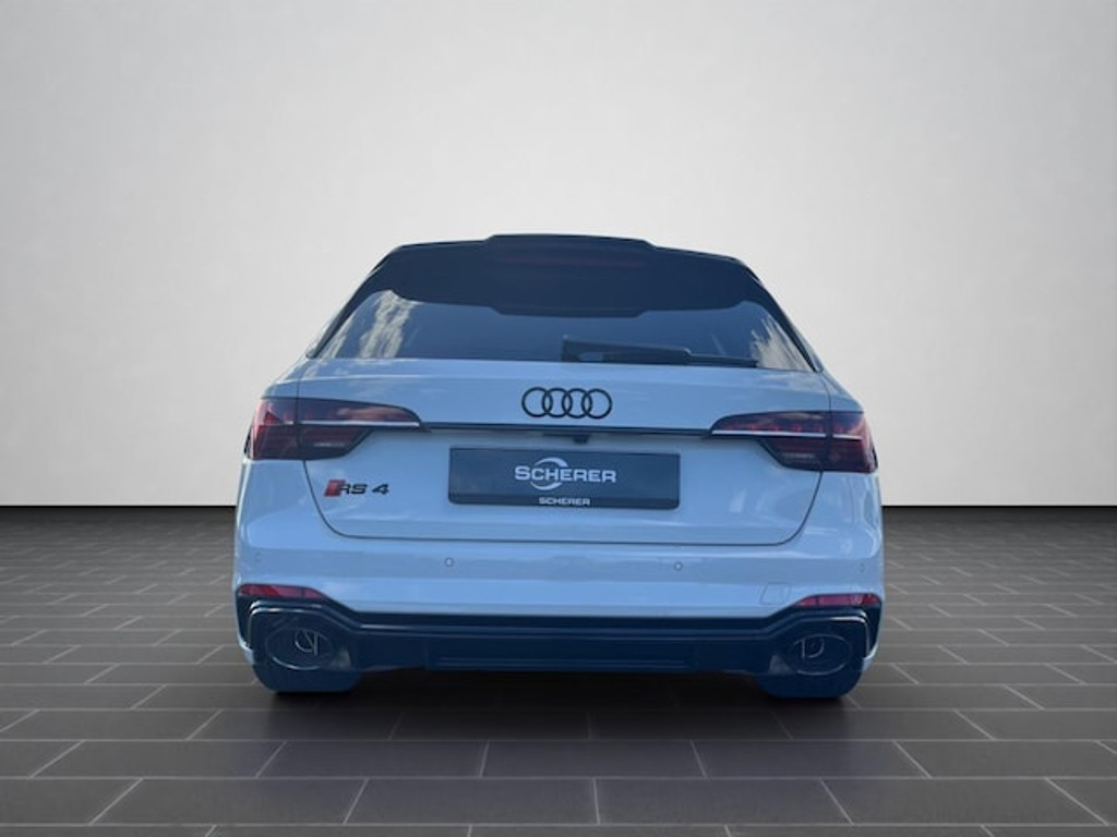 Audi RS4