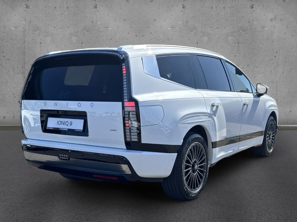 Hyundai IONIQ 9