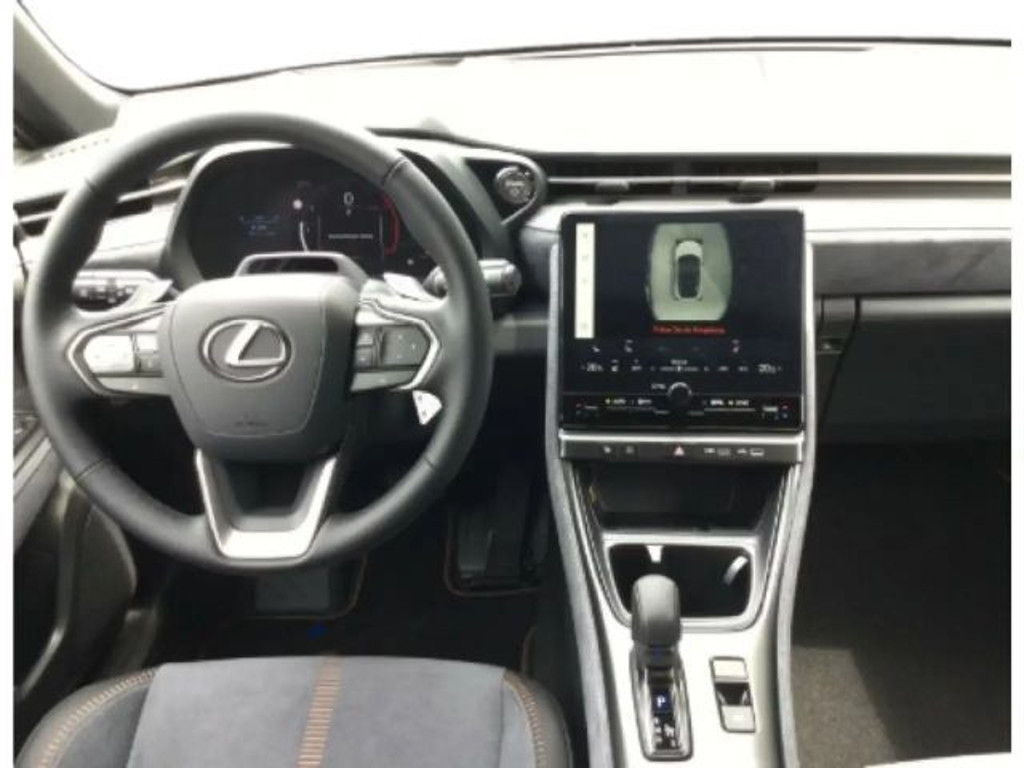 Lexus LBX
