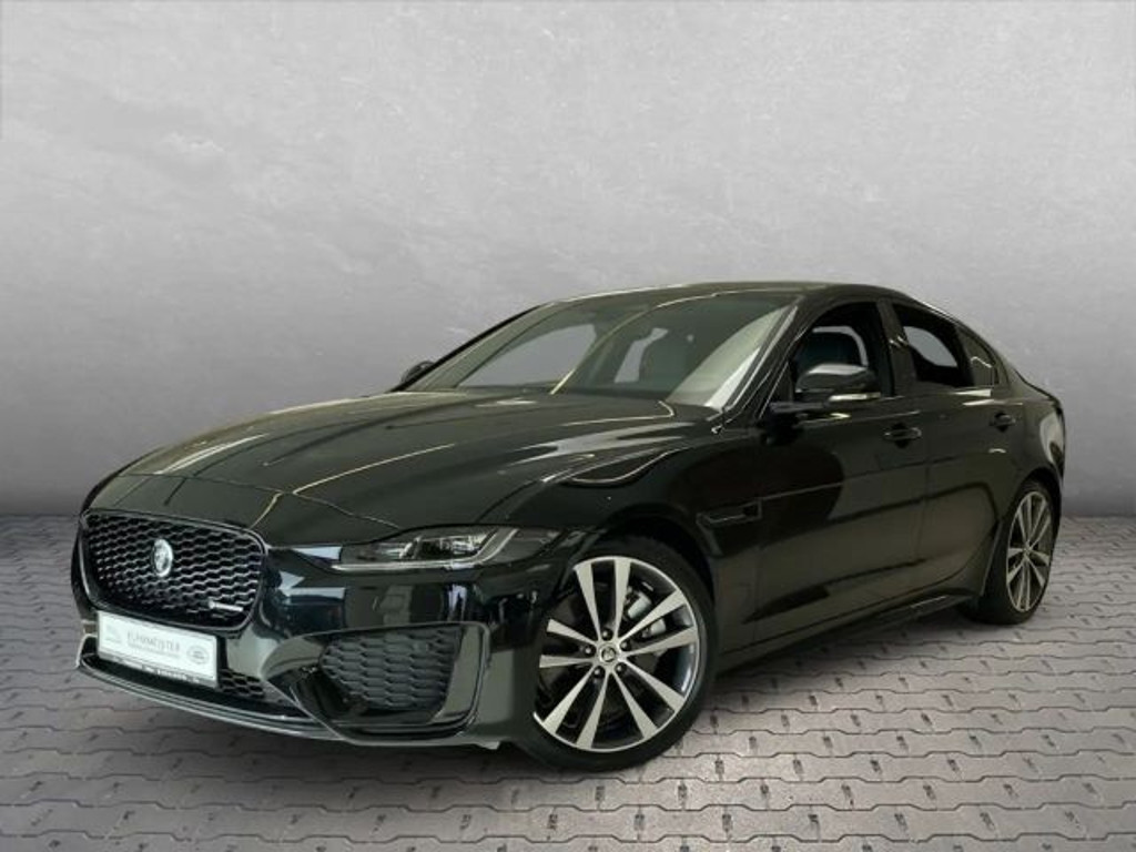 Jaguar XE 2023 Benzine