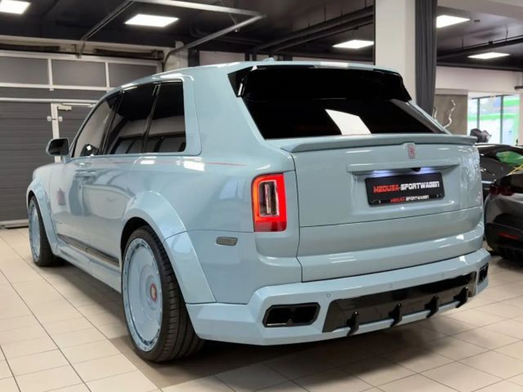 Rolls-Royce Cullinan 2023 Benzine