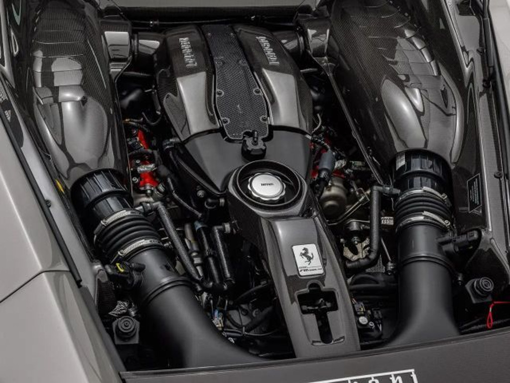 Ferrari F8