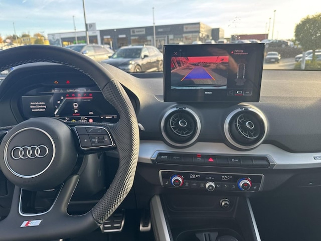 Audi SQ2