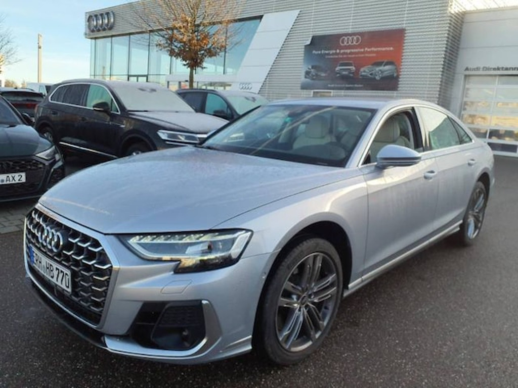 Audi S8