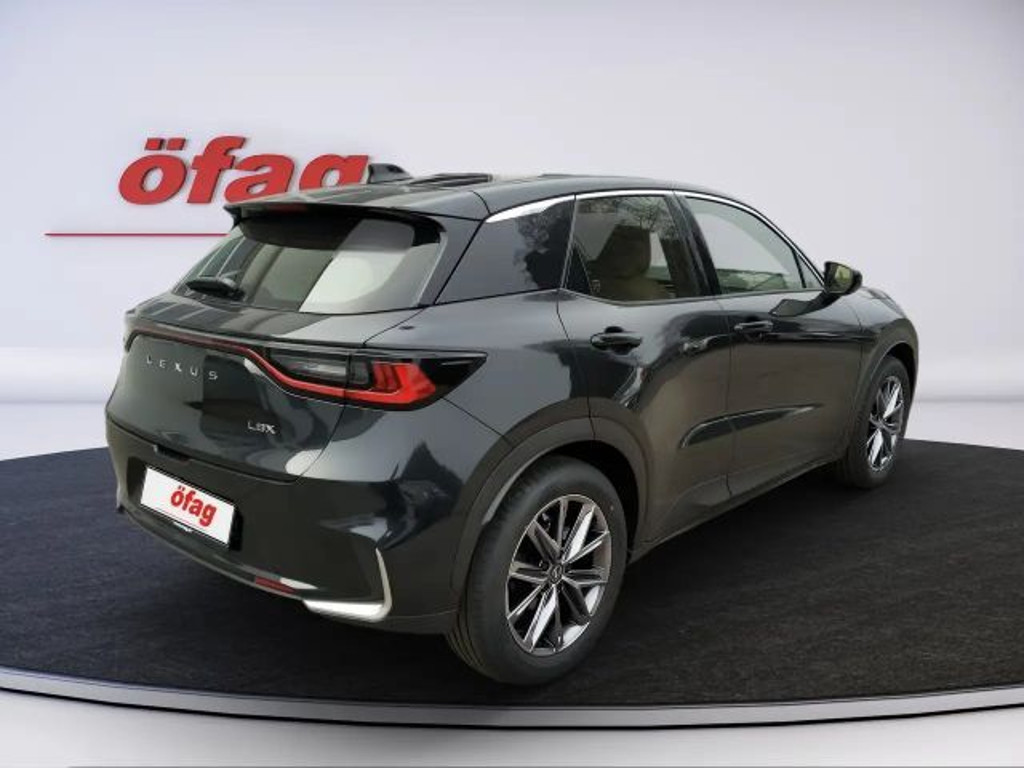 Lexus LBX