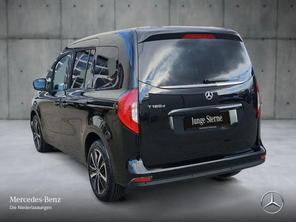 Mercedes-Benz T 180