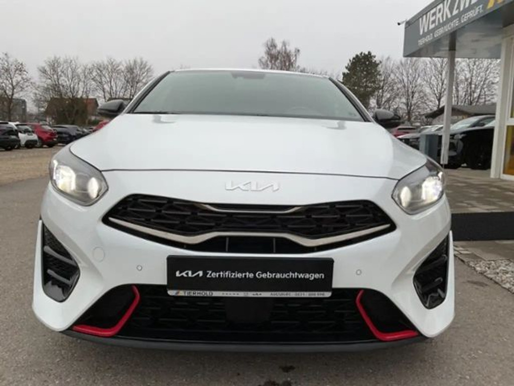 Kia ProCeed