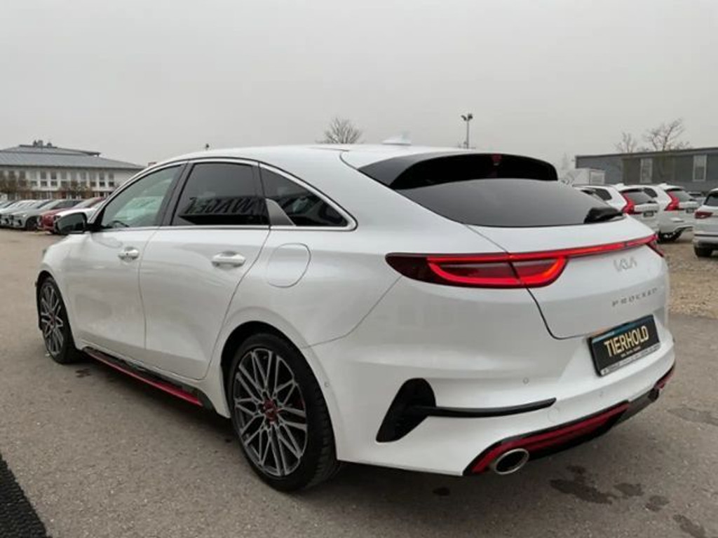 Kia ProCeed