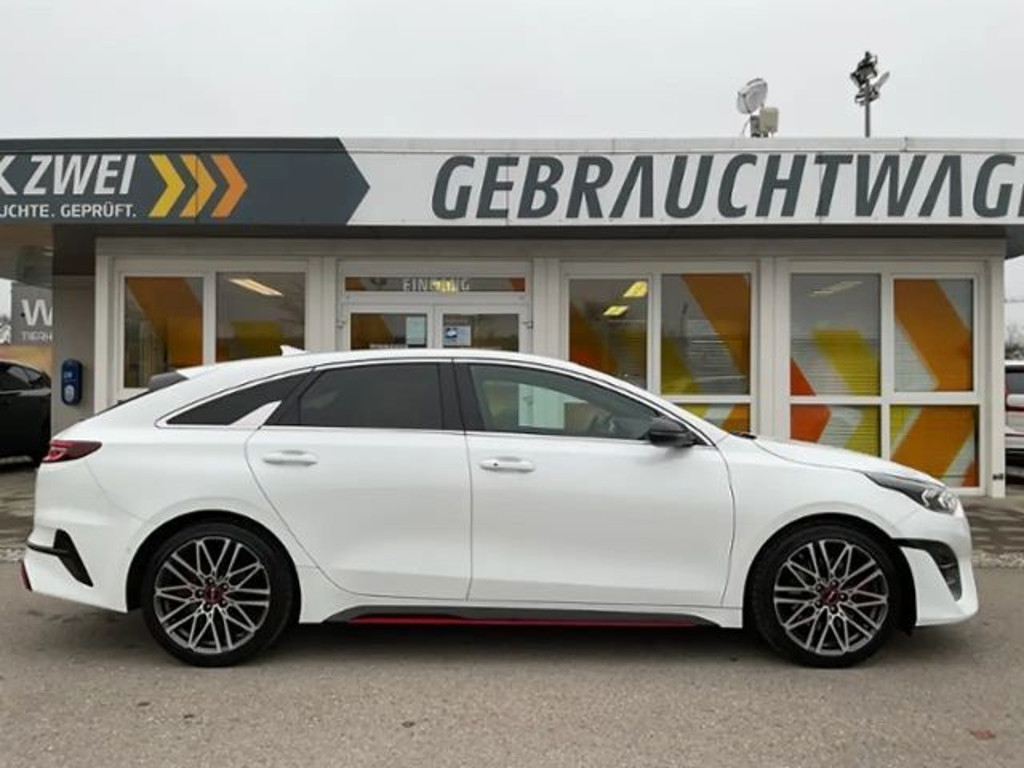 Kia ProCeed